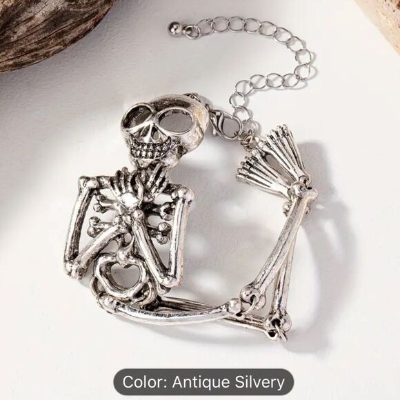Cool antique silver color skeleton bracelet. New - Picture 6 of 7